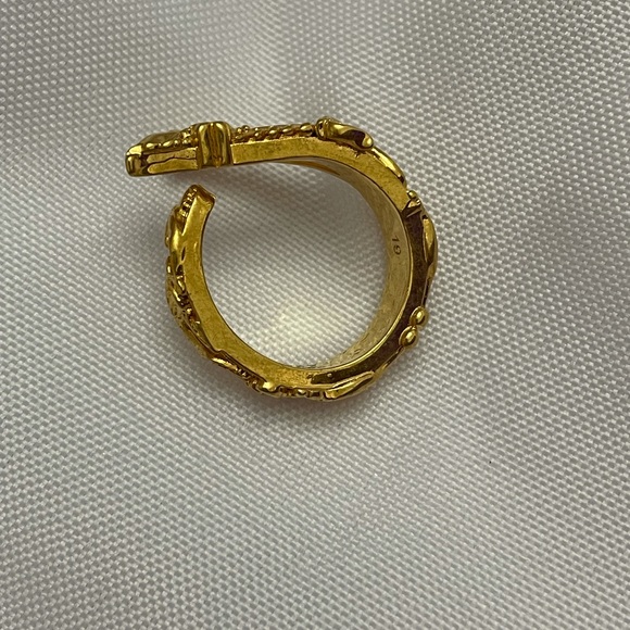 Versace ring - Picture 5 of 6